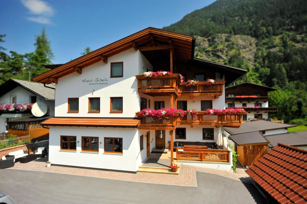 Haus Gisela Hotel Oetz Bagian luar foto