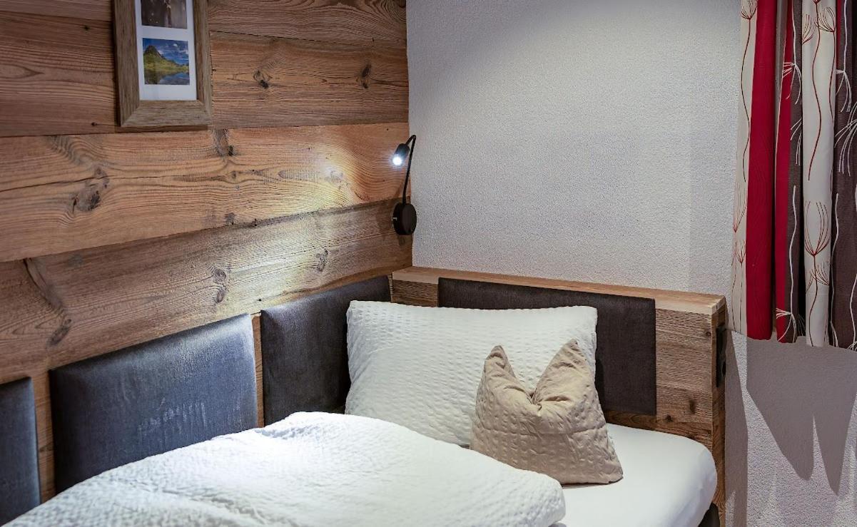 Haus Gisela Hotel Oetz Bagian luar foto
