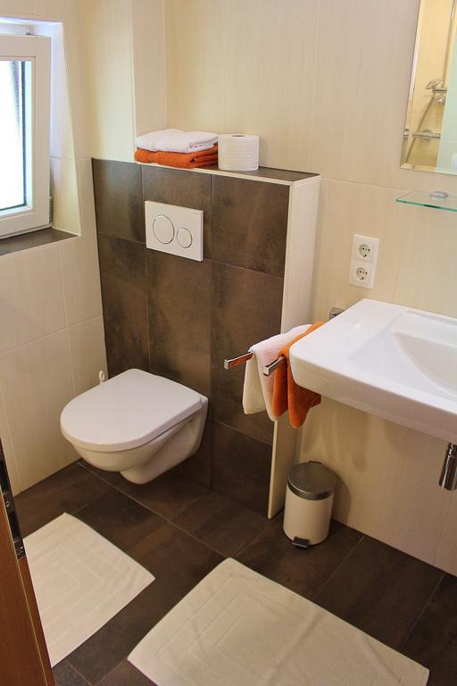 Haus Gisela Hotel Oetz Bagian luar foto